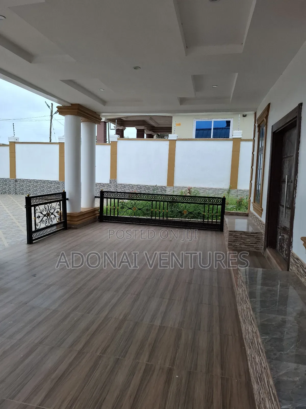 6bdrm House in Santasi  Kokoben, Kumasi Metropolitan for rent