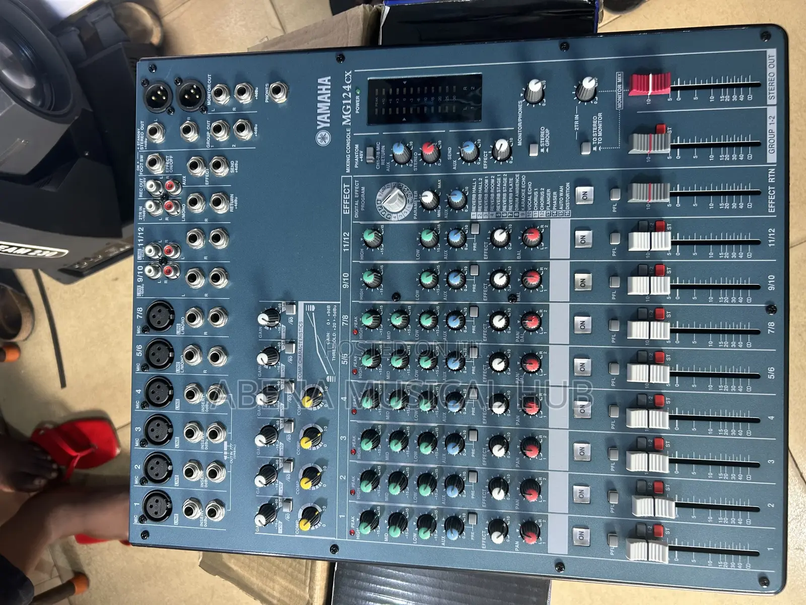 Yamaha Mg16ccx 12 Channel Mixer