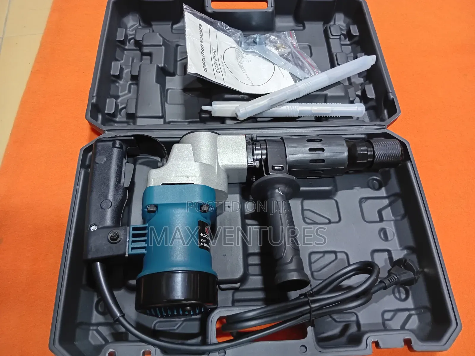 Japan Made Demolition Hammer 220v 50/60hz 1100w Brand New