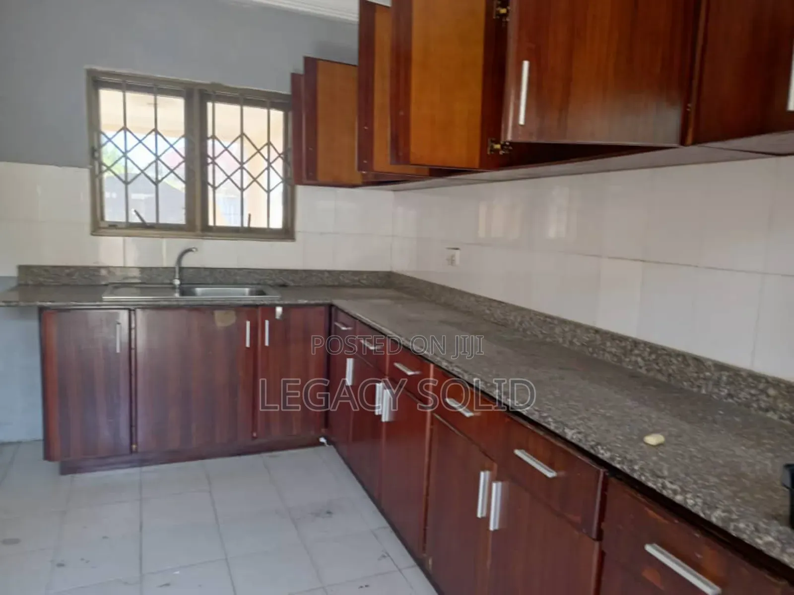 4bdrm Duplex in 𝙻𝚎𝚐𝚊𝚌𝚢 𝚜𝚘𝚕𝚒𝚍 𝚛𝚎𝚊𝚕, Barrier for rent