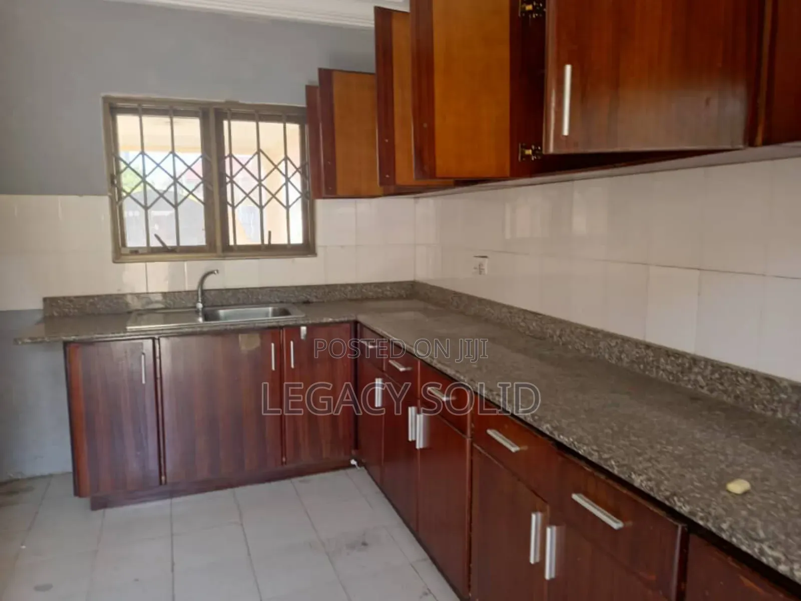 4bdrm Duplex in 𝙻𝚎𝚐𝚊𝚌𝚢 𝚜𝚘𝚕𝚒𝚍 𝚛𝚎𝚊𝚕, Barrier for rent