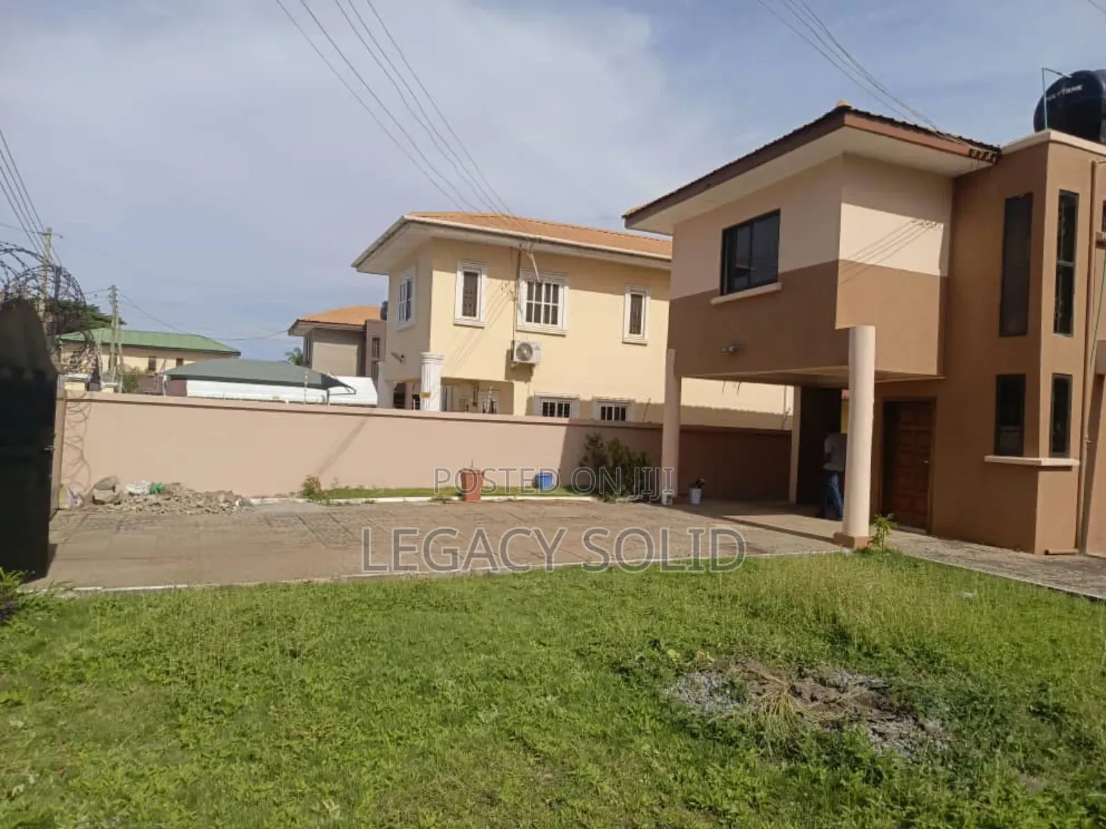 4bdrm Duplex in 𝙻𝚎𝚐𝚊𝚌𝚢 𝚜𝚘𝚕𝚒𝚍 𝚛𝚎𝚊𝚕, Barrier for rent
