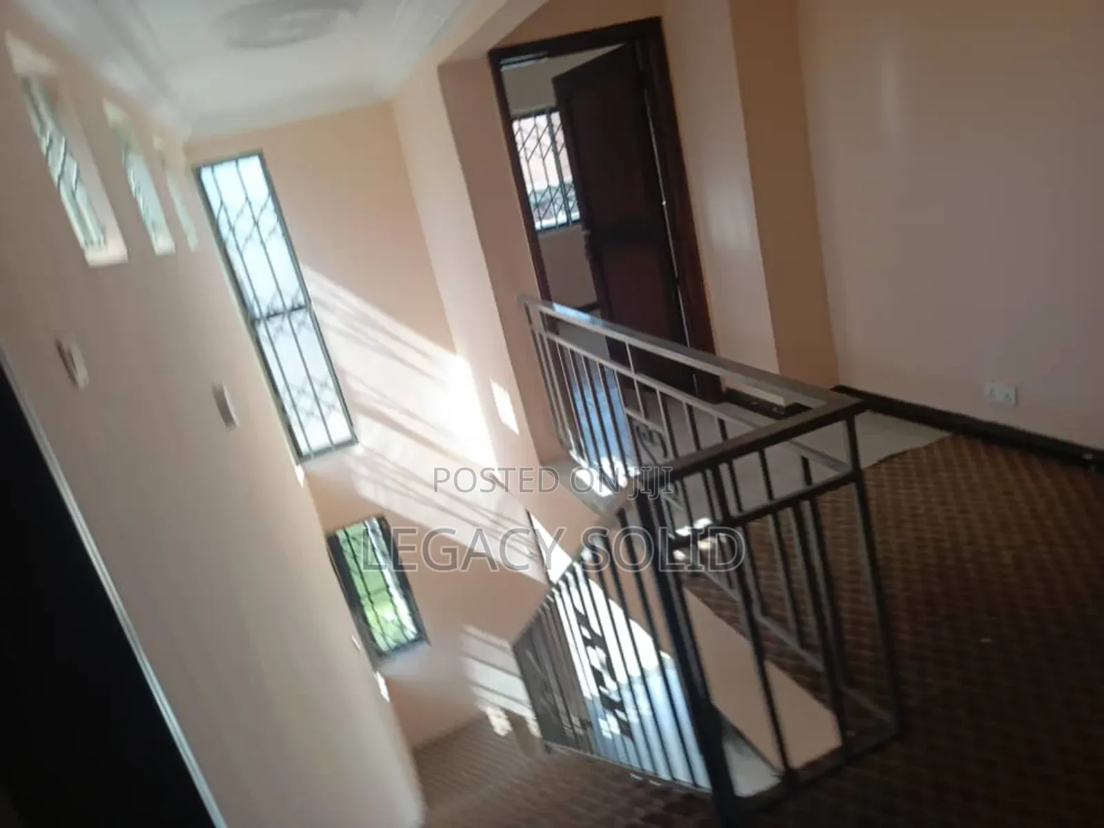 4bdrm Duplex in 𝙻𝚎𝚐𝚊𝚌𝚢 𝚜𝚘𝚕𝚒𝚍 𝚛𝚎𝚊𝚕, Barrier for rent