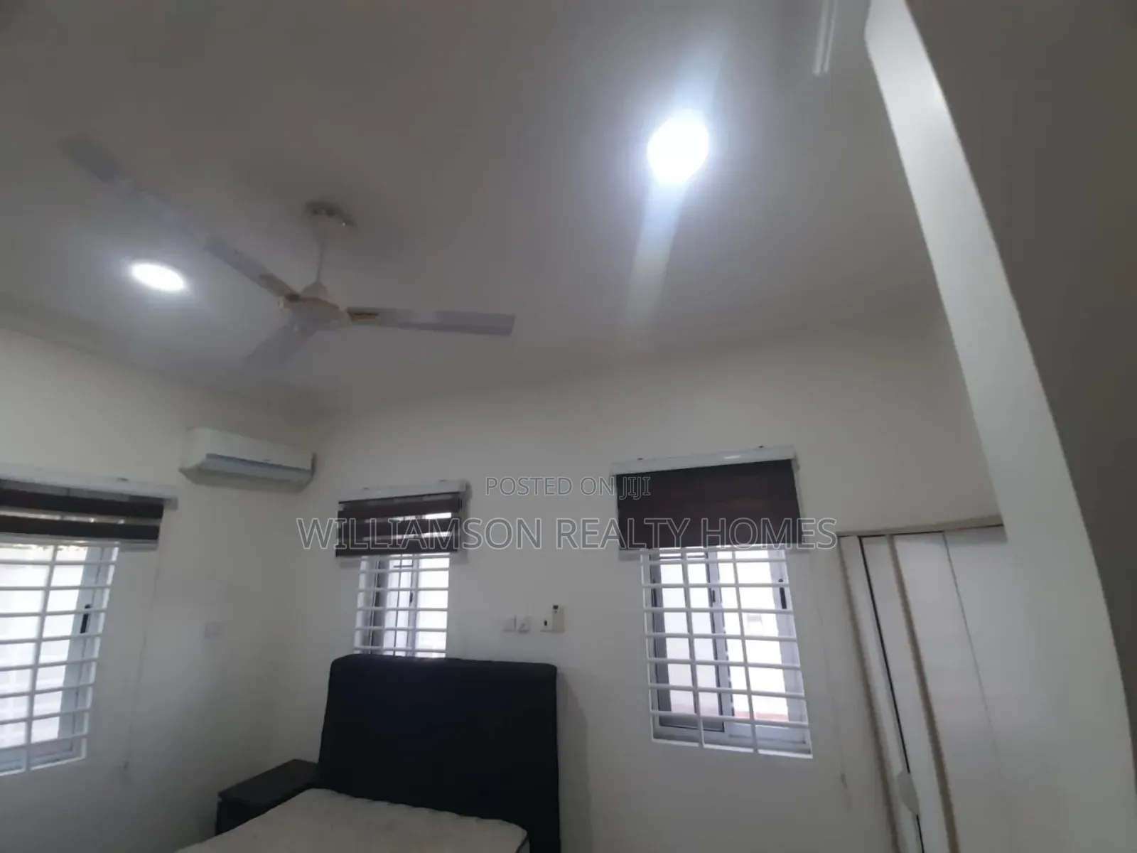 Furnished 4bdrm Duplex in Community 18 Area, Spintex for rent