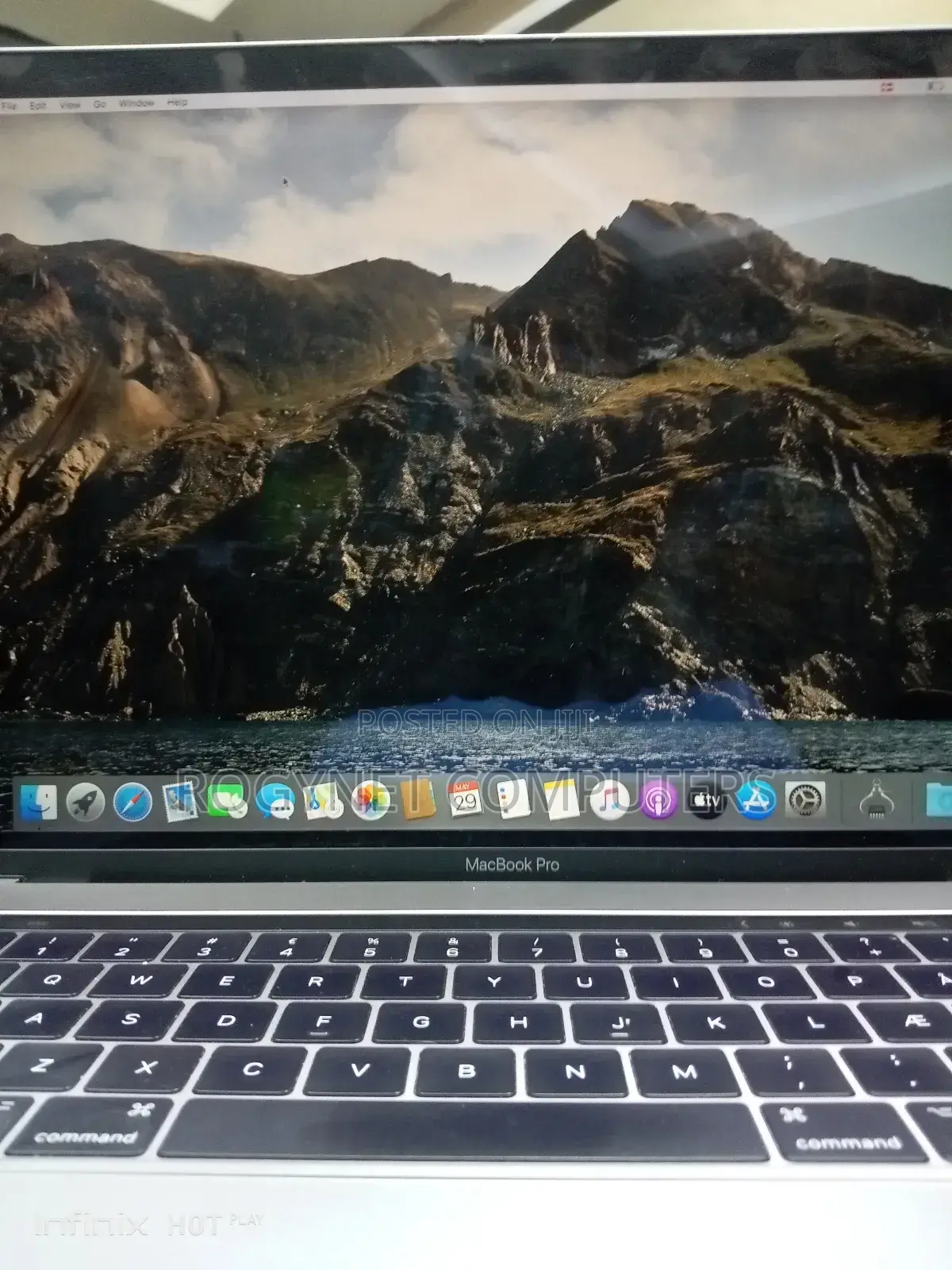 Laptop Apple MacBook Pro 2017 16GB Intel Core i7 SSD 512GB