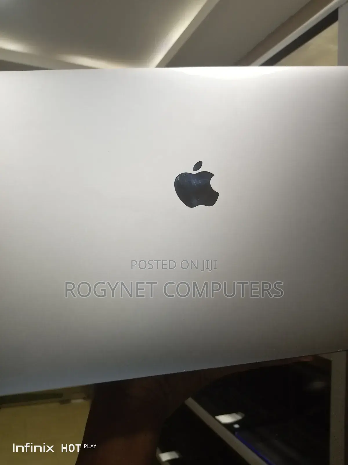 Laptop Apple MacBook Pro 2017 16GB Intel Core i7 SSD 512GB