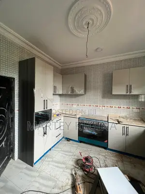 Kitchen Cabinets Set