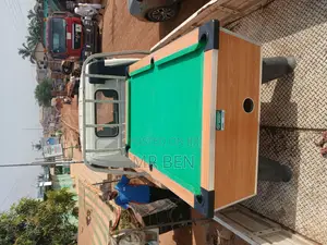 Marble Coin Operated Pool/Snooker