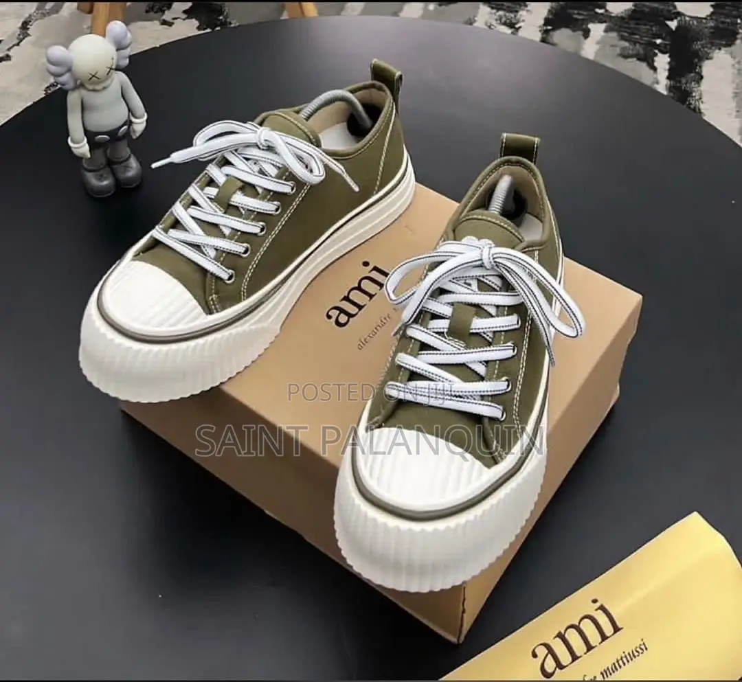 Ami Paris Canvas
