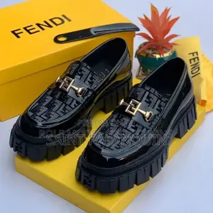 Fendi Quality Shoe