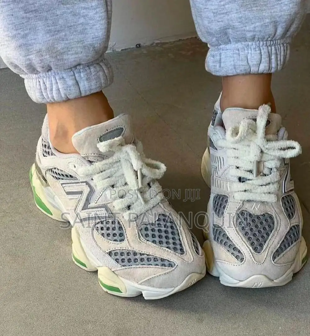 New Balance 9060