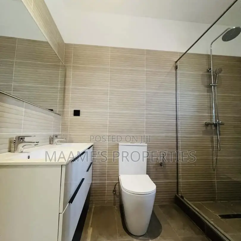 3bdrm House in Lake Side Estate for sale