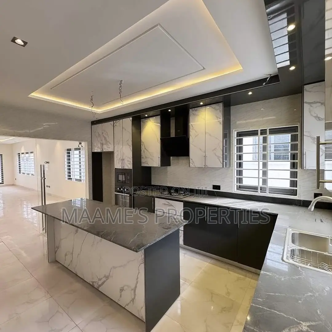 3bdrm House in Lake Side Estate for sale