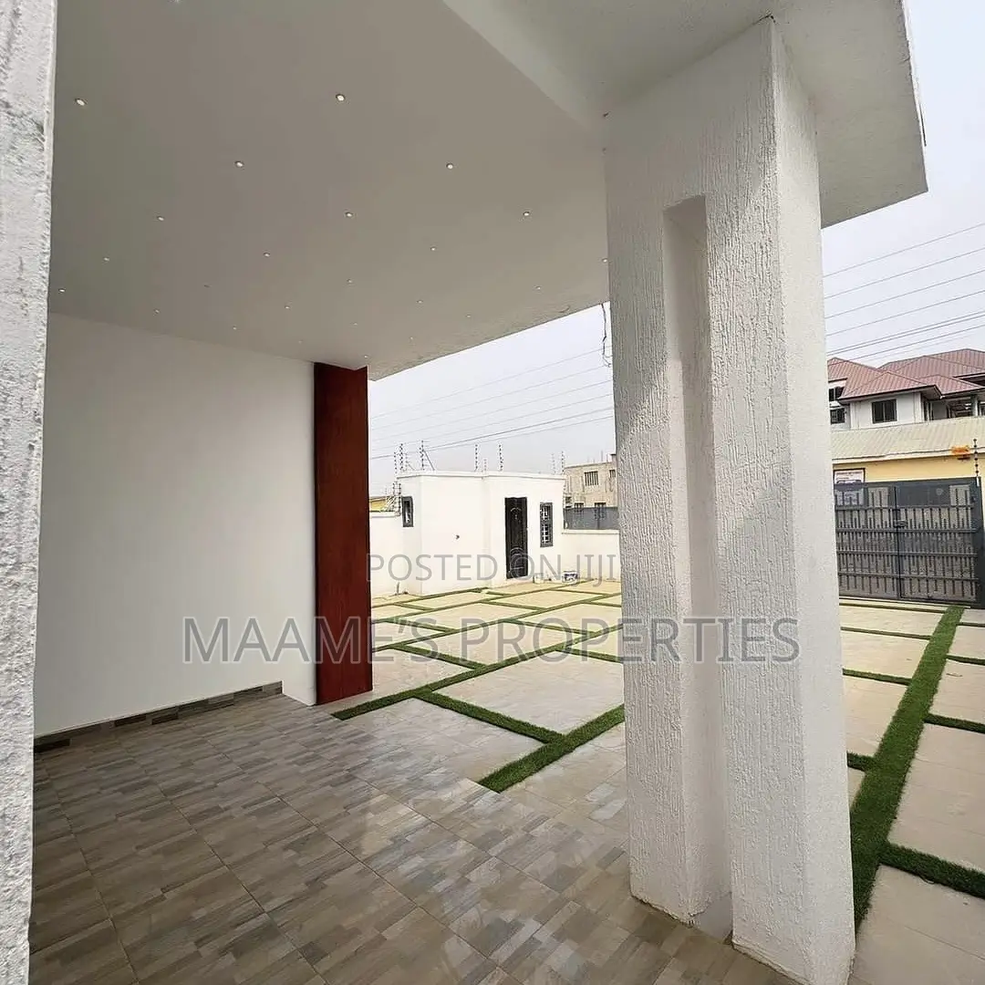 3bdrm House in Lake Side Estate for sale