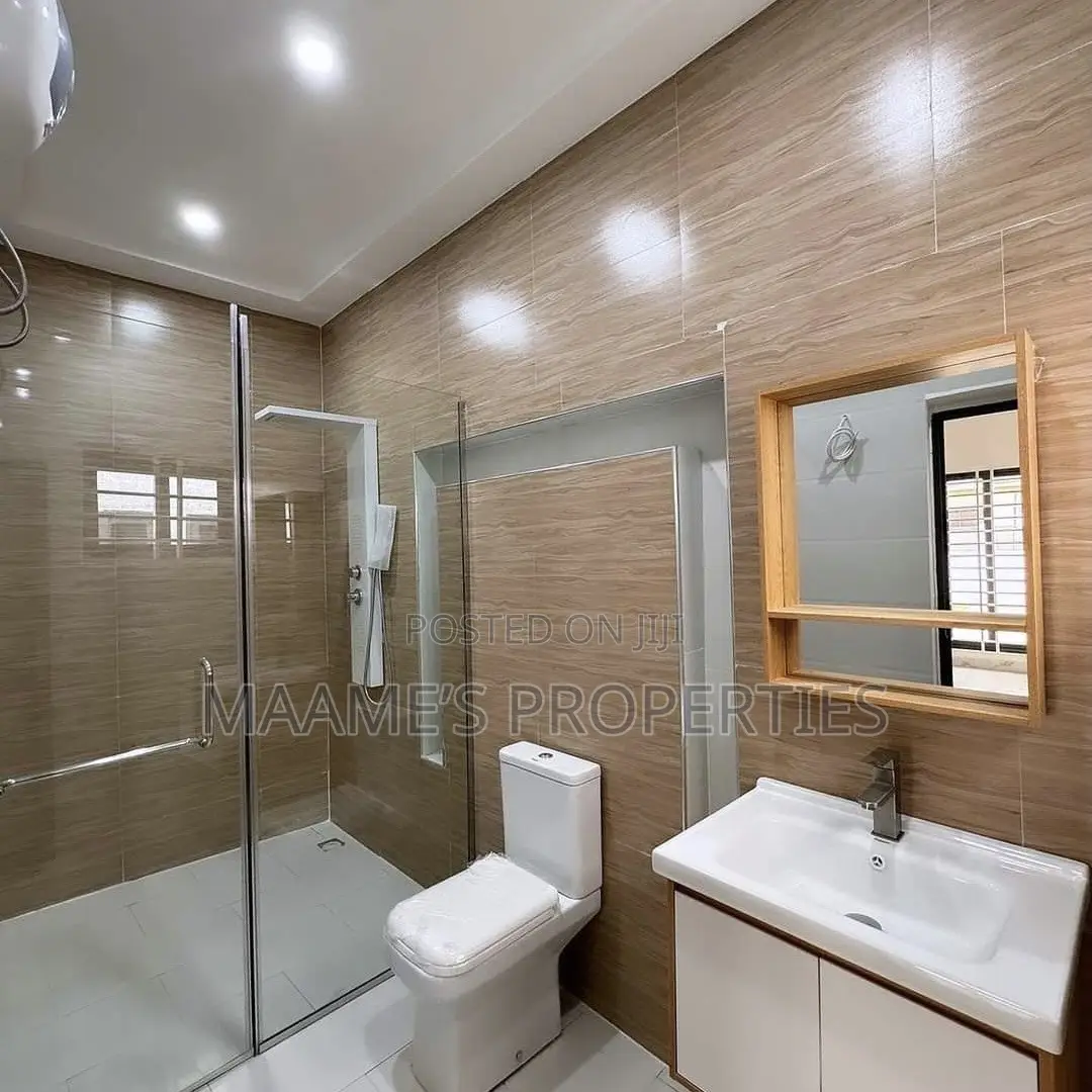 3bdrm House in Lake Side Estate for sale
