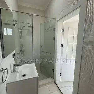 4bdrm Duplex in Airport Residential Area for sale