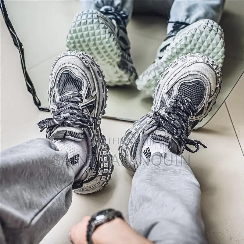 Lomel Fashion Sneakers