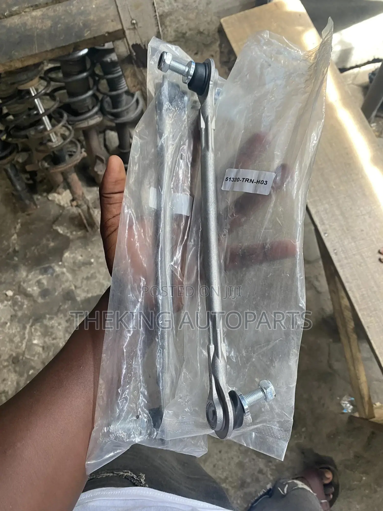 Honda CRV 2017,2018,2019,2020,2021,2022,2023 Front Link Bar.