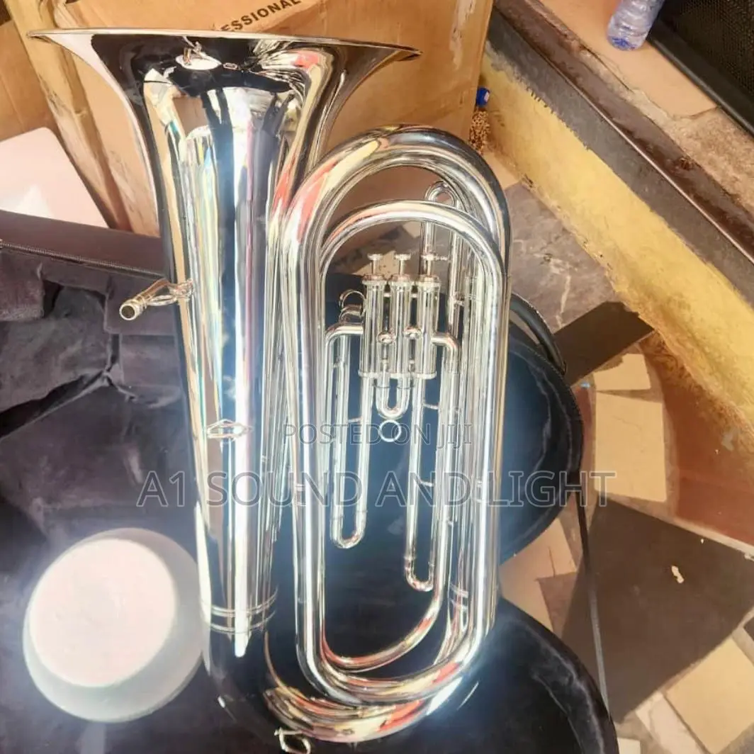 Yamaha [Yas-t] Tuba - Gold Lacquered