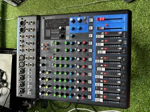 Yamaha Mg12xu 12-Input 4-Bus Analog Mixer With Effects