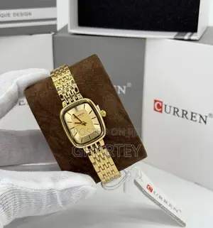 Photo - Curren Luxury Square Face Bracelet Watch || for Women