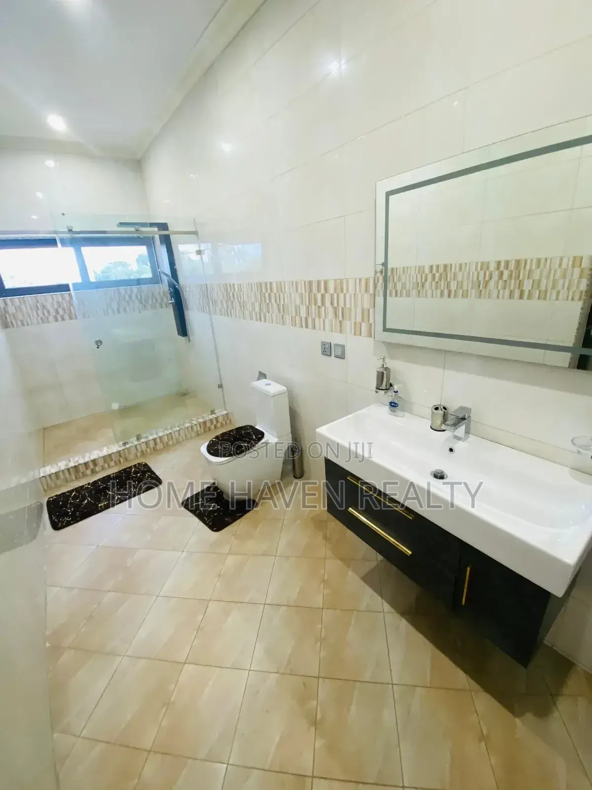 Furnished 4bdrm House in Cantonment, Cantonments for rent