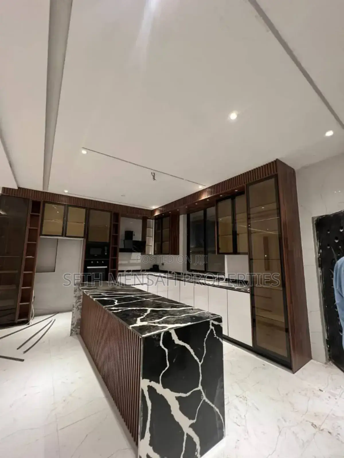 4bdrm House in East Legon for sale