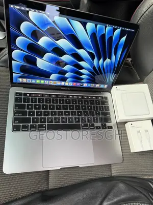 Photo - Laptop Apple MacBook Pro 2020 8GB Intel Core I5 SSD 256GB
