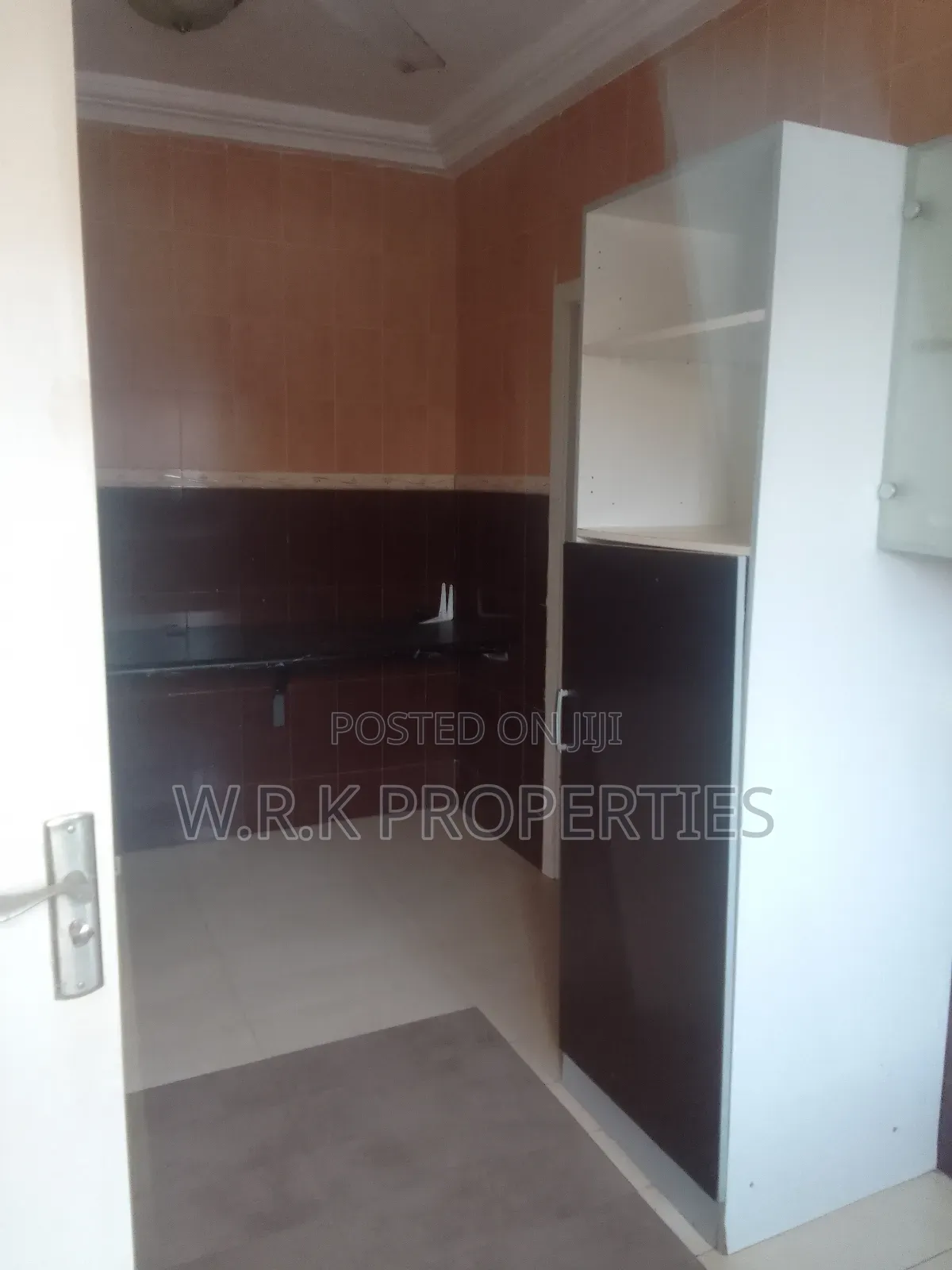 2bdrm Apartment in Dome Pillar 2, Accra Metropolitan for rent