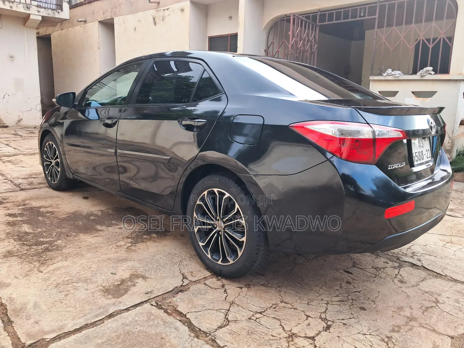 Toyota Corolla L 4dr Sedan (1.8L 4cyl 4A) 2015 Black