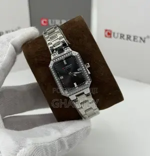 Photo - Curren Slim Fit Ladies Luxury Watch || Black White Face