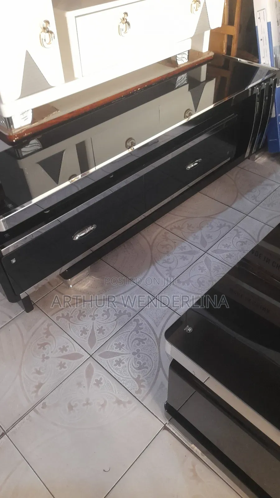Center Table Pus Tv Stand