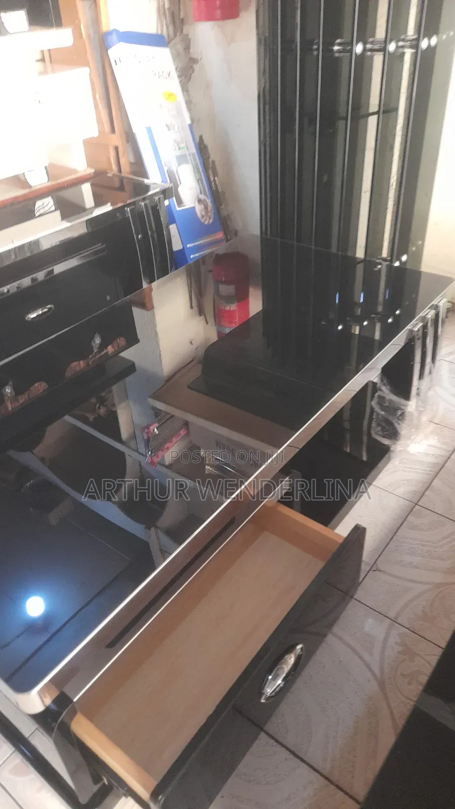 Center Table Pus Tv Stand
