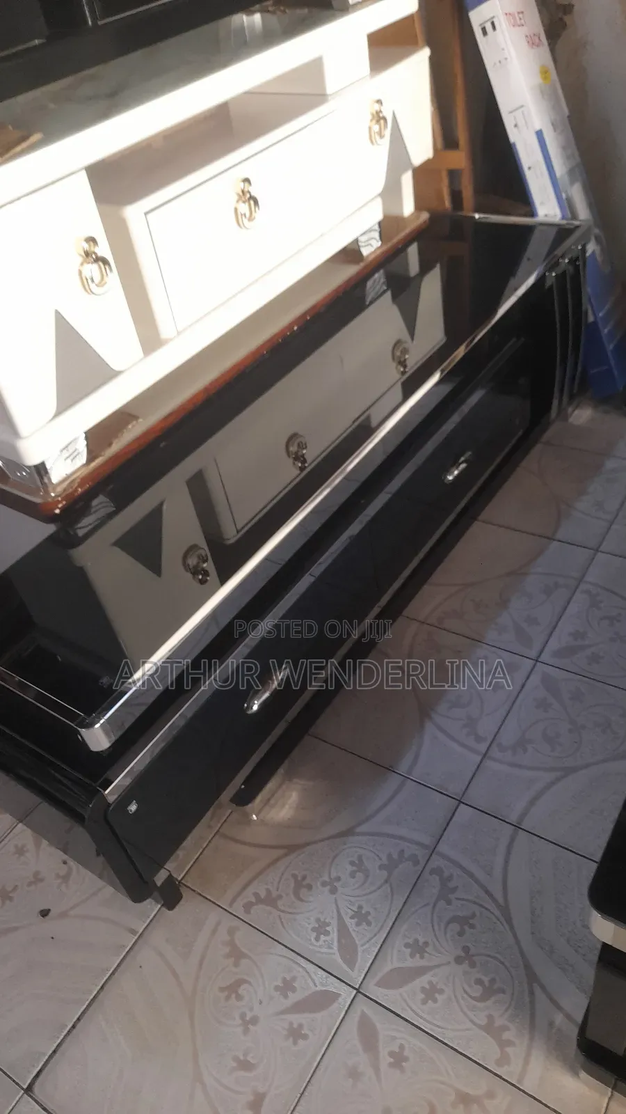 Center Table Pus Tv Stand
