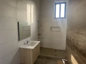 3bdrm Villa in Green Burg, Adjiriganor for sale