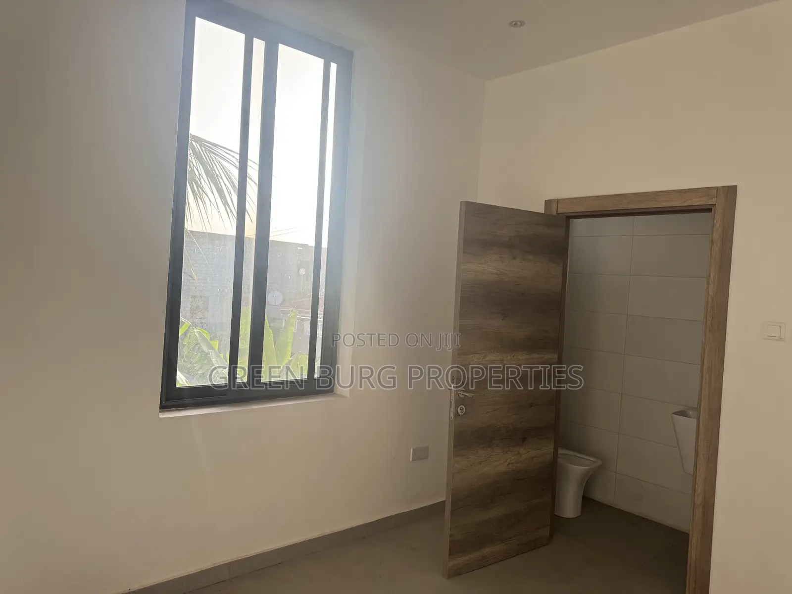 3bdrm Villa in Green Burg, Adjiriganor for sale