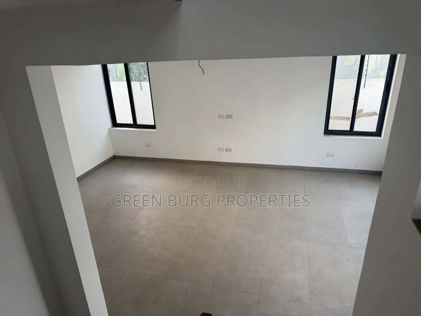 3bdrm Villa in Green Burg, Adjiriganor for sale