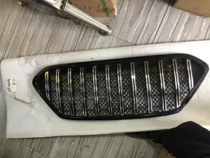 Hyundai Santafe Santa Fe 2017 2018 Se Top Grill /Grille/Shells Sports