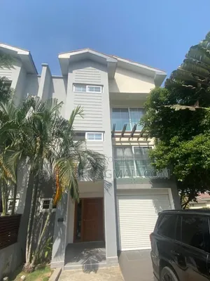 Furnished 4bdrm Townhouse / Terrace in Airport Residential Area
