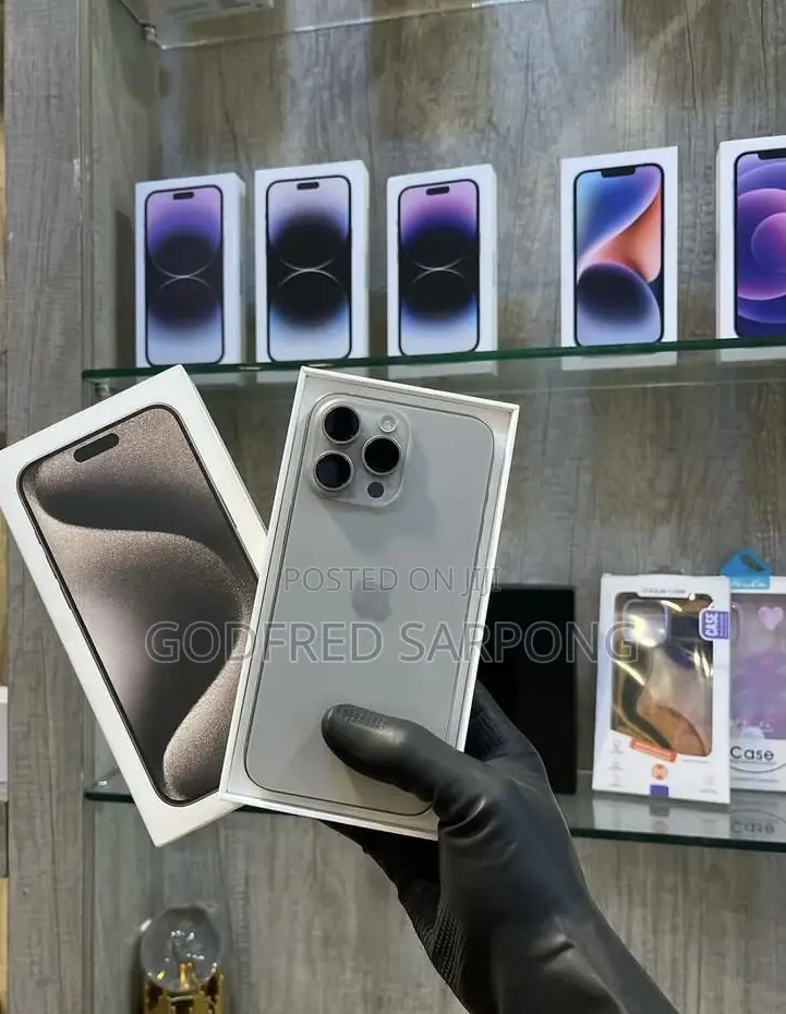 New Apple iPhone 15 Pro Max 256 GB Silver
