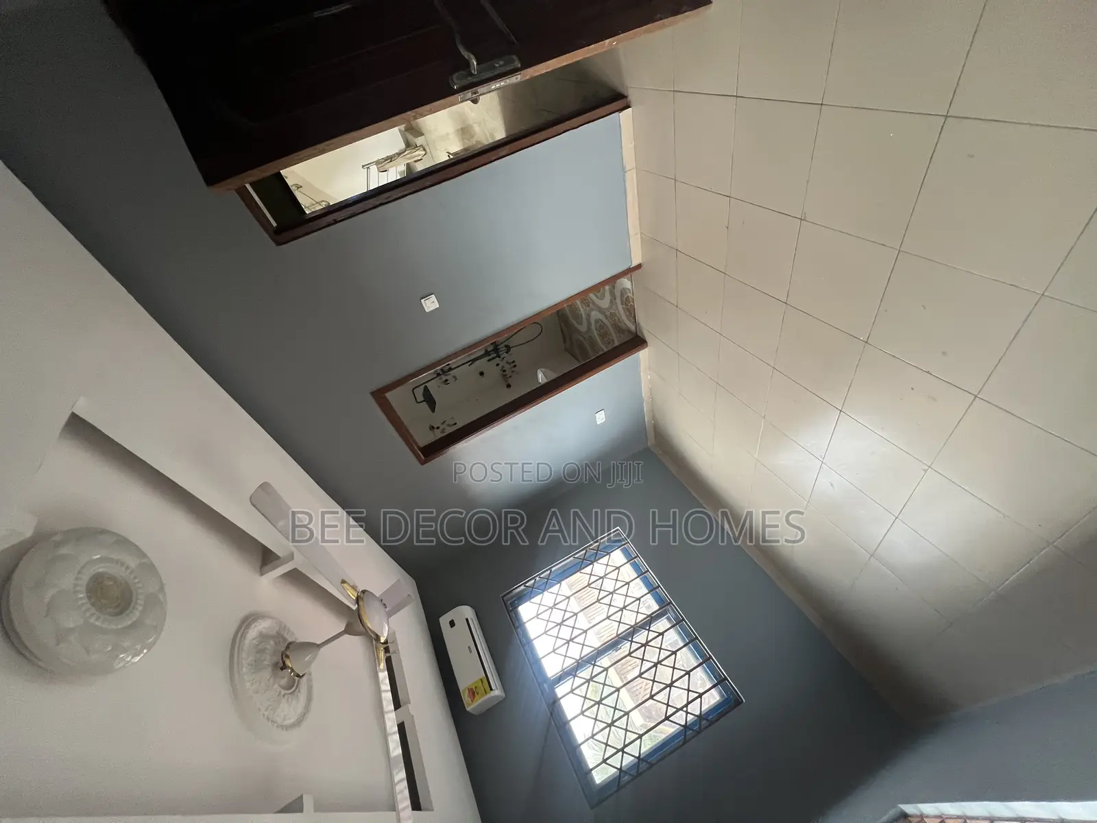 7bdrm Mansion in Bee Decor & Homes, Abokobi for sale