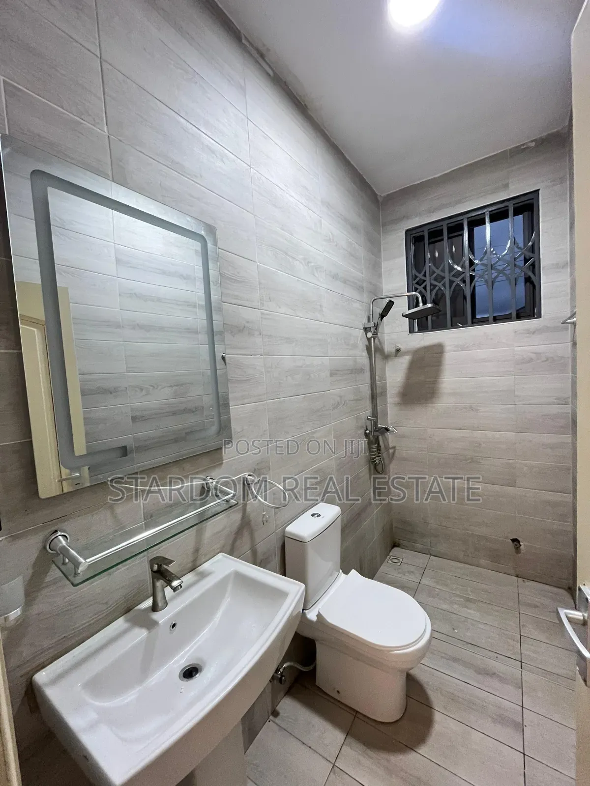 2bdrm Apartment in Ashaley Botwe for rent