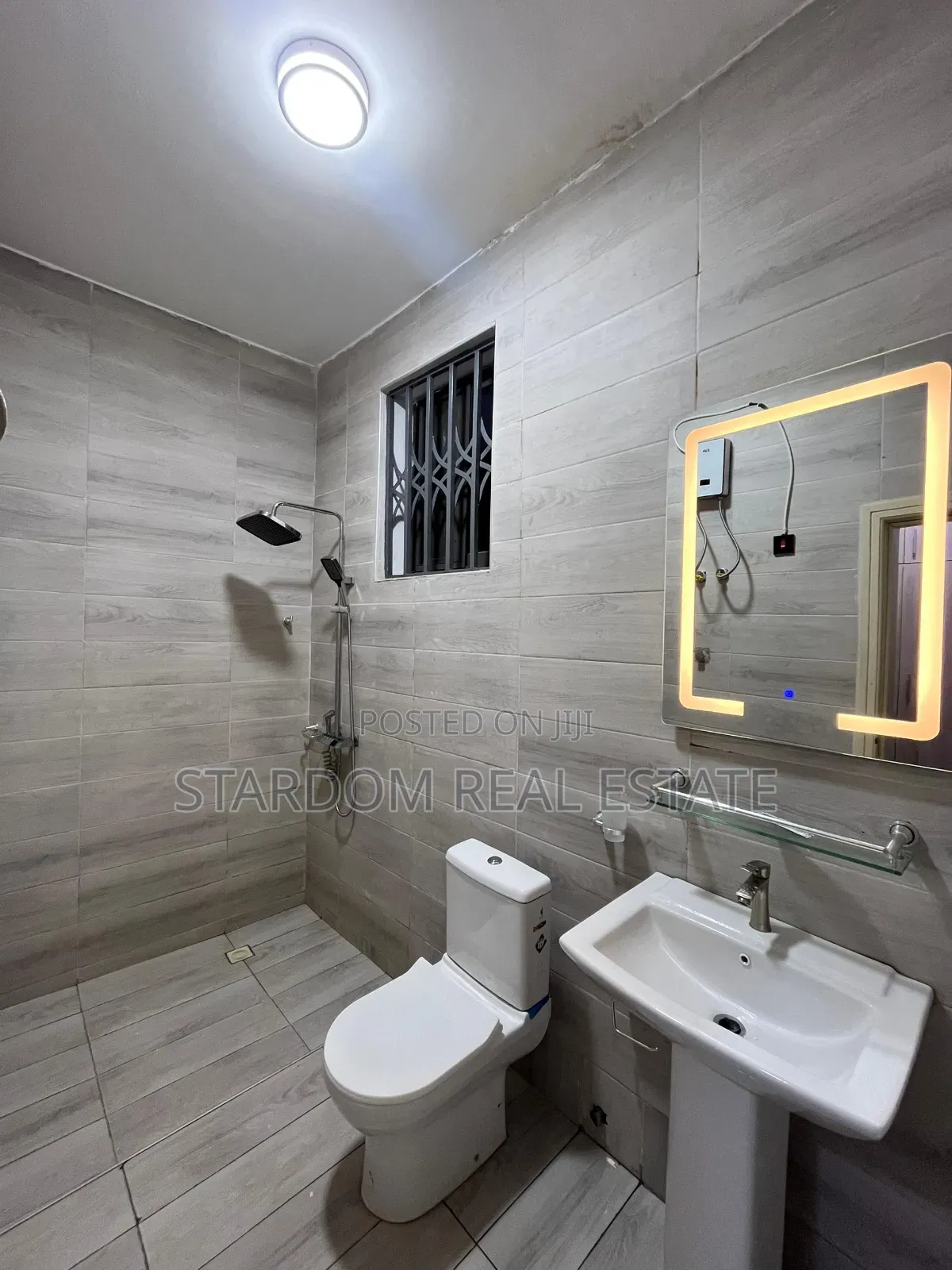 2bdrm Apartment in Ashaley Botwe for rent