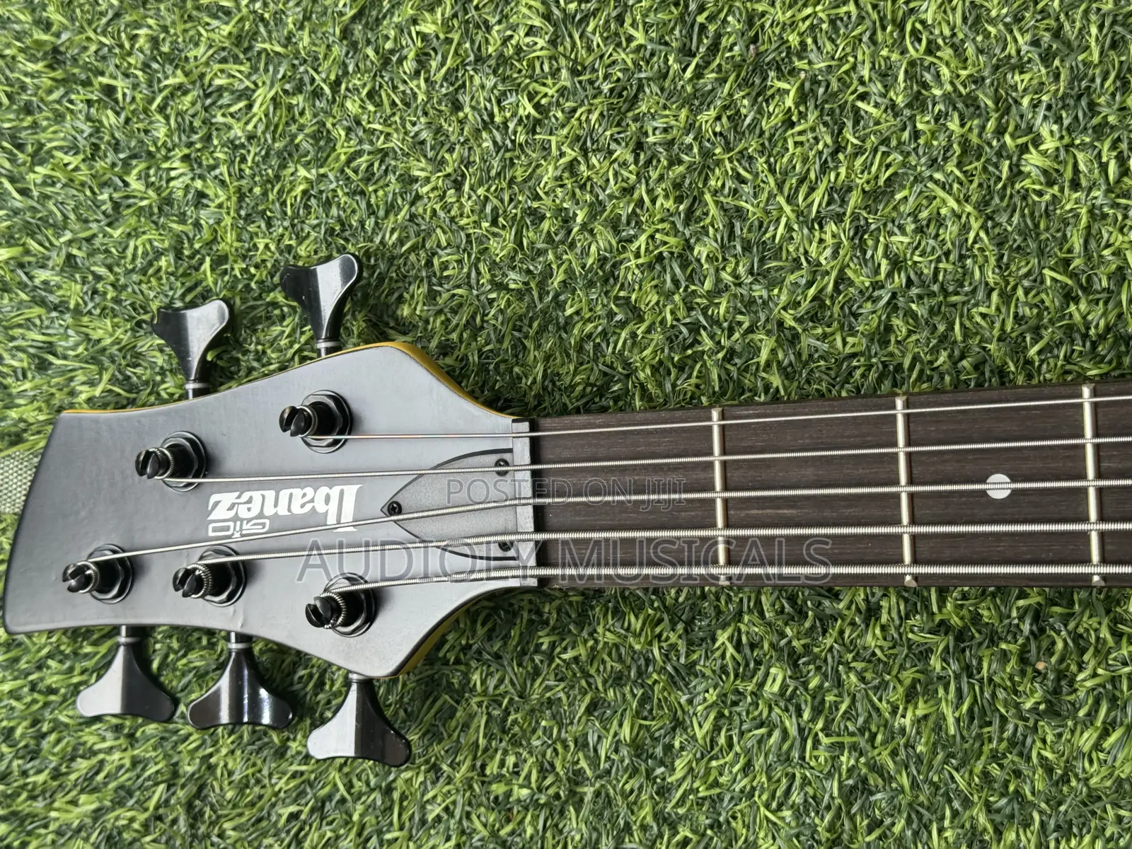 Ibanez Active Bass Guitar (Black Red)