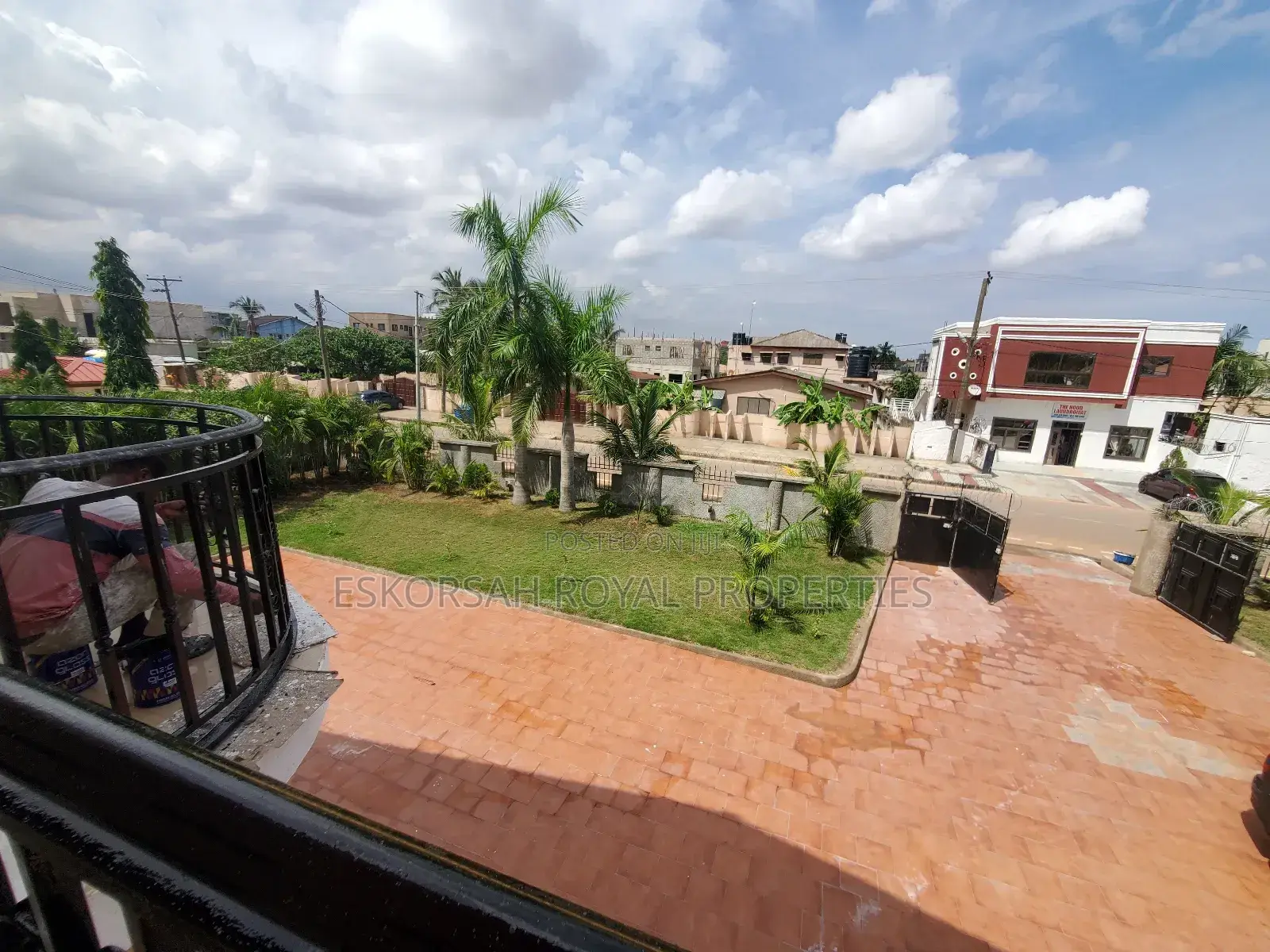 5bdrm House in East Legon for rent
