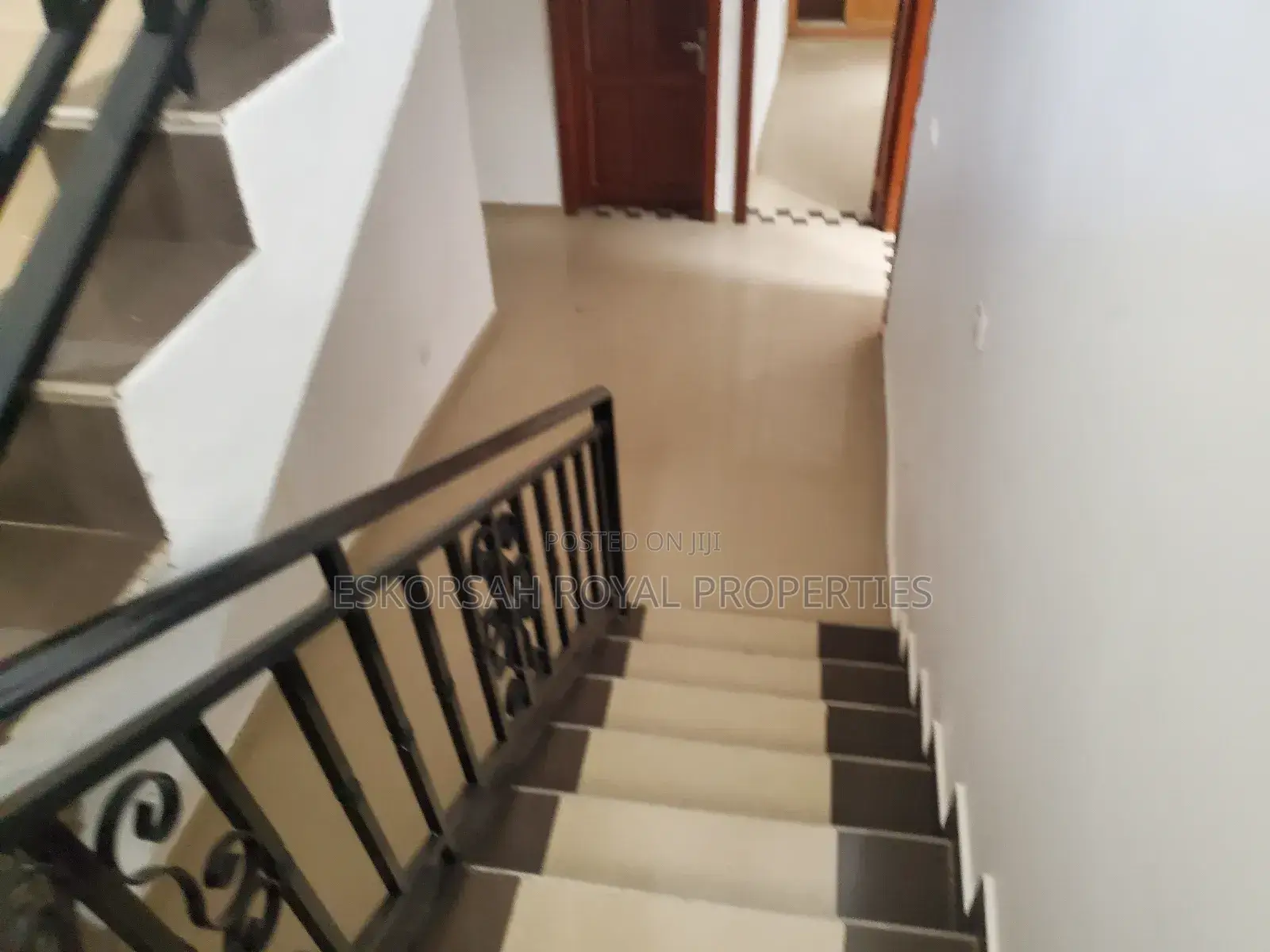 5bdrm House in East Legon for rent