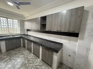 4bdrm House in 4 Bedroom House, Tema Metropolitan for sale