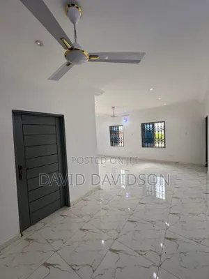 4bdrm House in 4 Bedroom House, Tema Metropolitan for sale