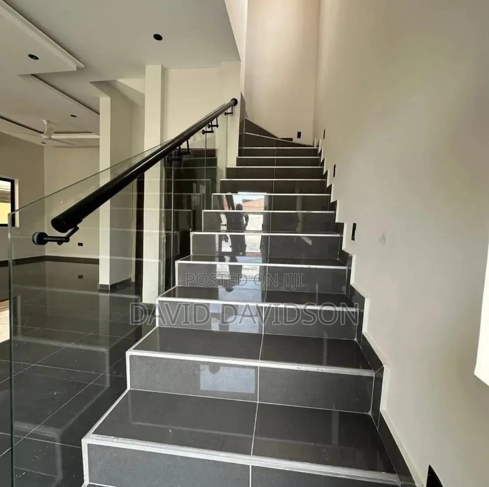 4bdrm House in 4 Bedroom House, Tema Metropolitan for sale
