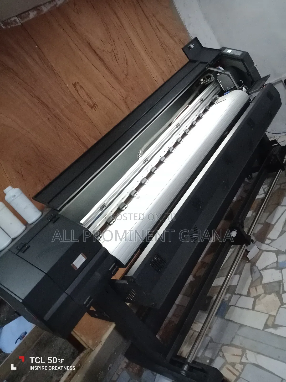 Large Format Printer (Em Printing) 6.2ft
